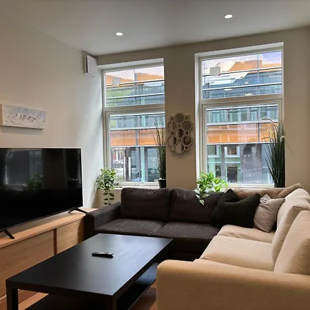 Leilighet Beautiful 2 Bedroom In Sentrum