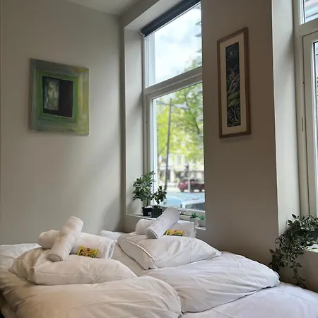 Leilighet Beautiful 2 Bedroom In Sentrum